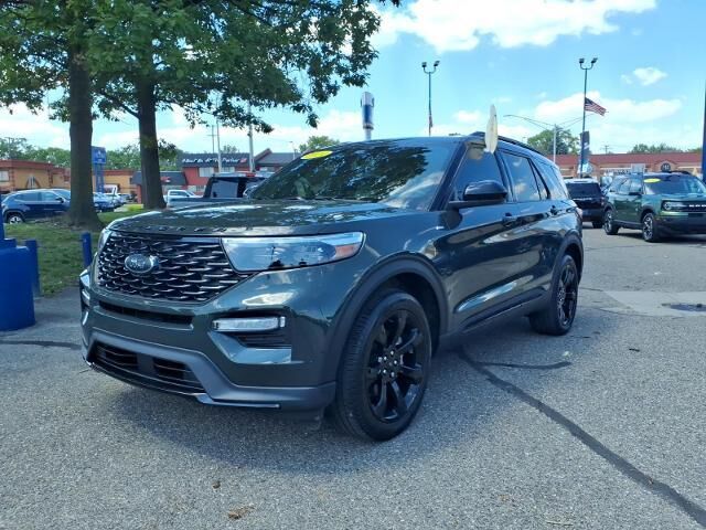 2024 Ford Explorer ST-Line — photo 1 of 13