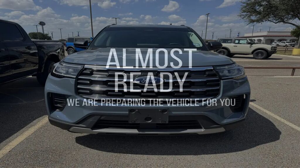 2025 Ford Explorer Active — photo 1 of 64