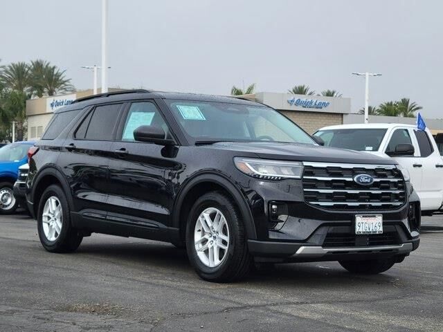 2026 Ford Explorer Active — photo 1 of 26