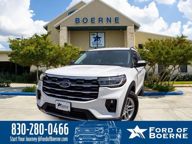 2026 Ford Explorer Active — photo 1 of 26