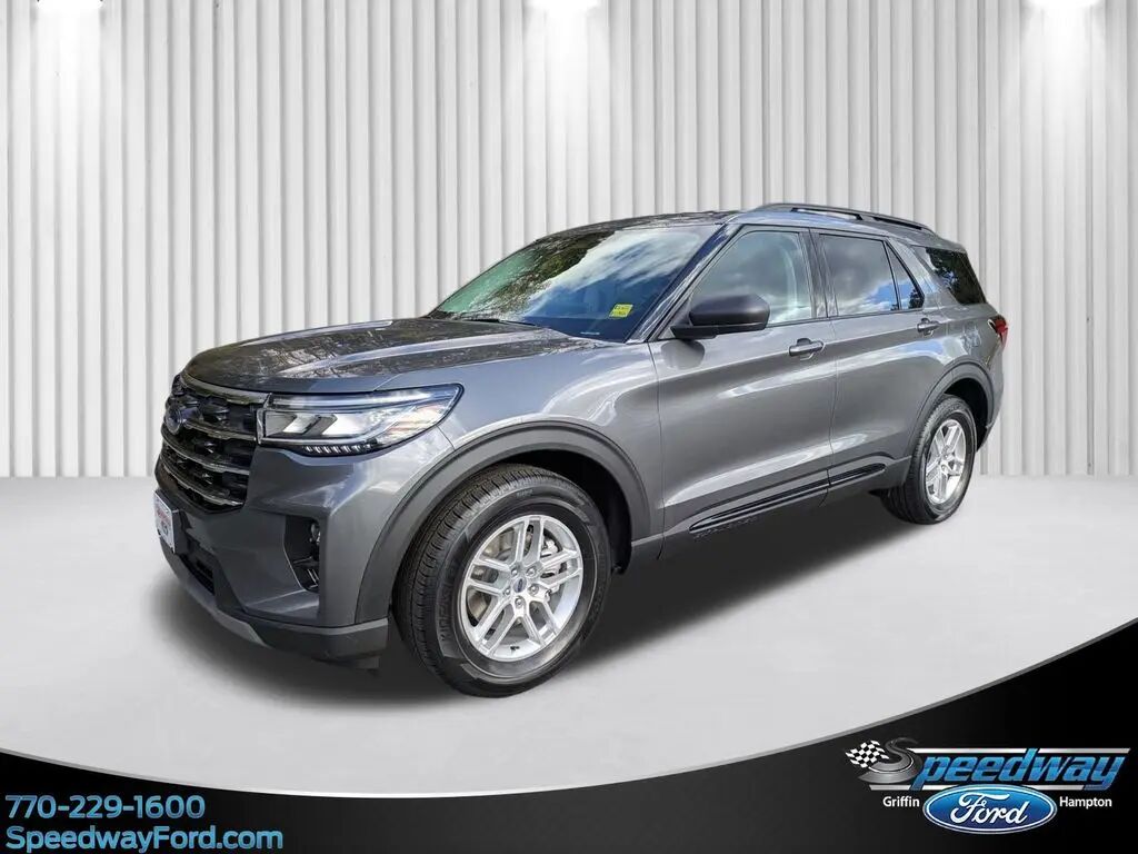 2026 Ford Explorer Active — photo 1 of 13