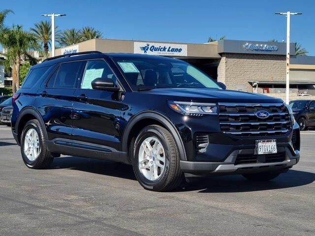 2026 Ford Explorer Active — photo 1 of 26
