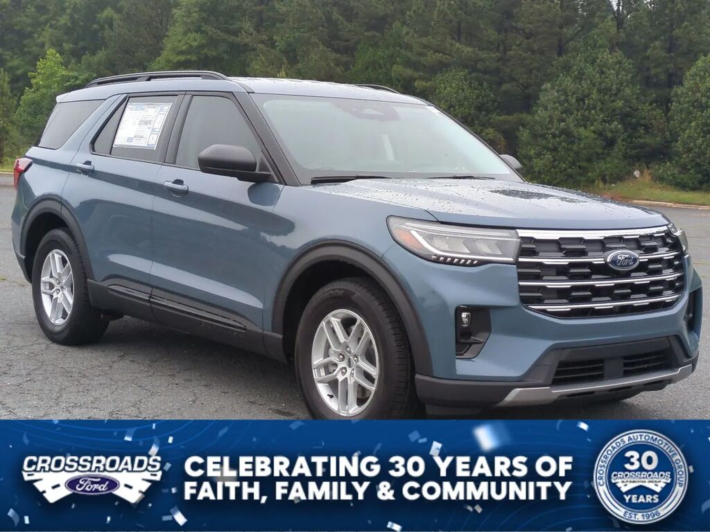 2026 Ford Explorer Active — photo 1 of 14