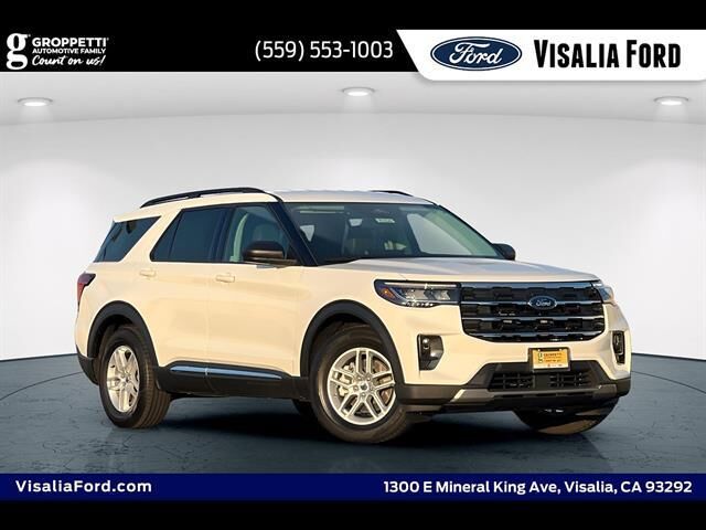 2025 Ford Explorer Active — photo 1 of 26