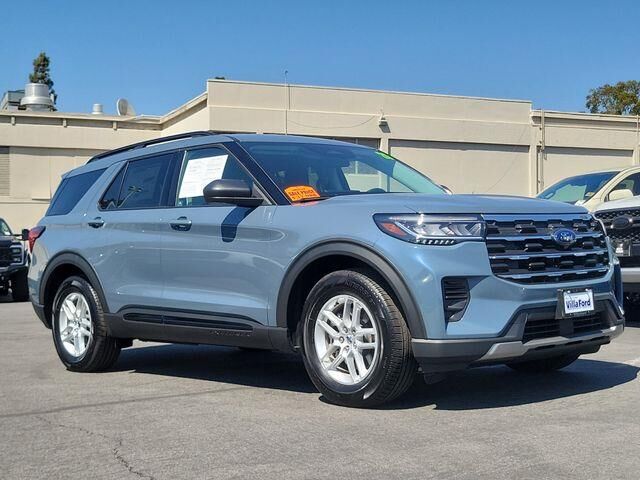 2026 Ford Explorer Active — photo 1 of 26