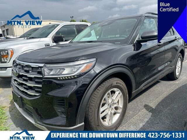 2026 Ford Explorer Active — photo 1 of 26
