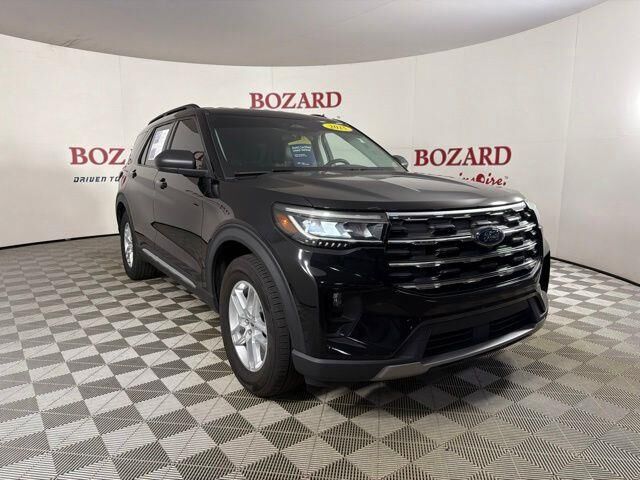2025 Ford Explorer Active — photo 1 of 24