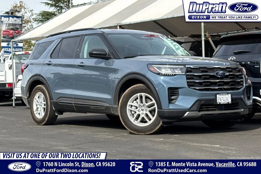 2026 Ford Explorer Active — photo 1 of 13