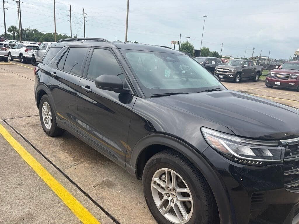 2026 Ford Explorer Active — photo 1 of 1