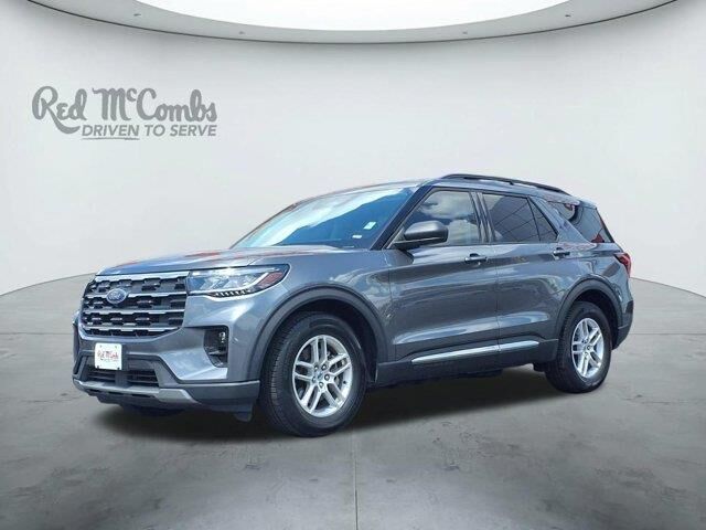 2025 Ford Explorer Active — photo 1 of 13