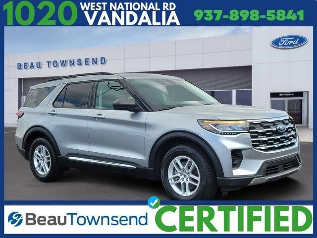 2025 Ford Explorer Active — photo 1 of 13