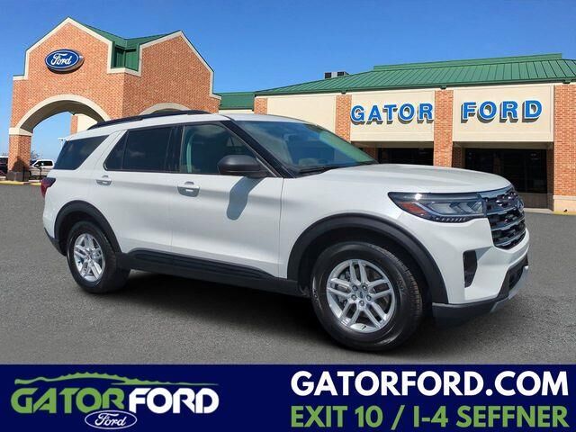 2026 Ford Explorer Active — photo 1 of 39