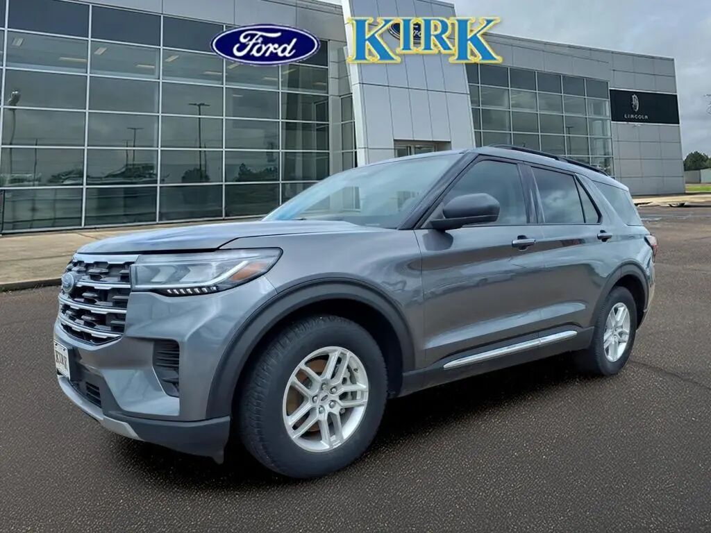 2025 Ford Explorer Active — photo 1 of 28