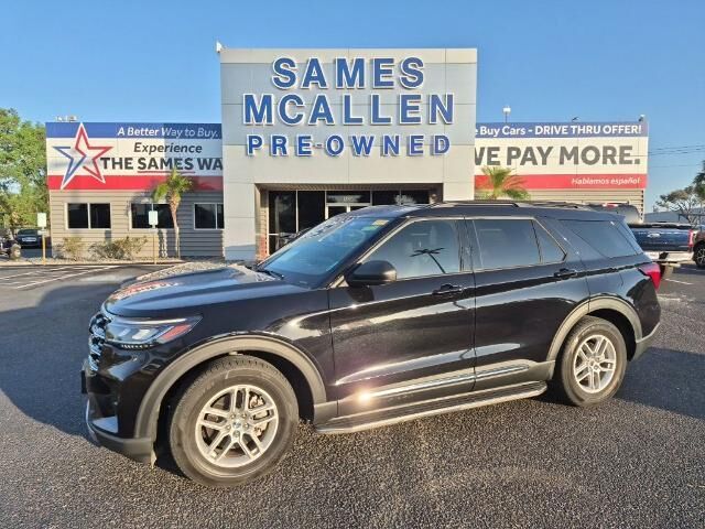 2025 Ford Explorer Active — photo 1 of 13
