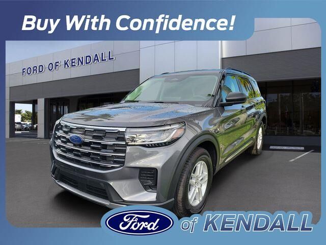 2025 Ford Explorer Active — photo 1 of 26