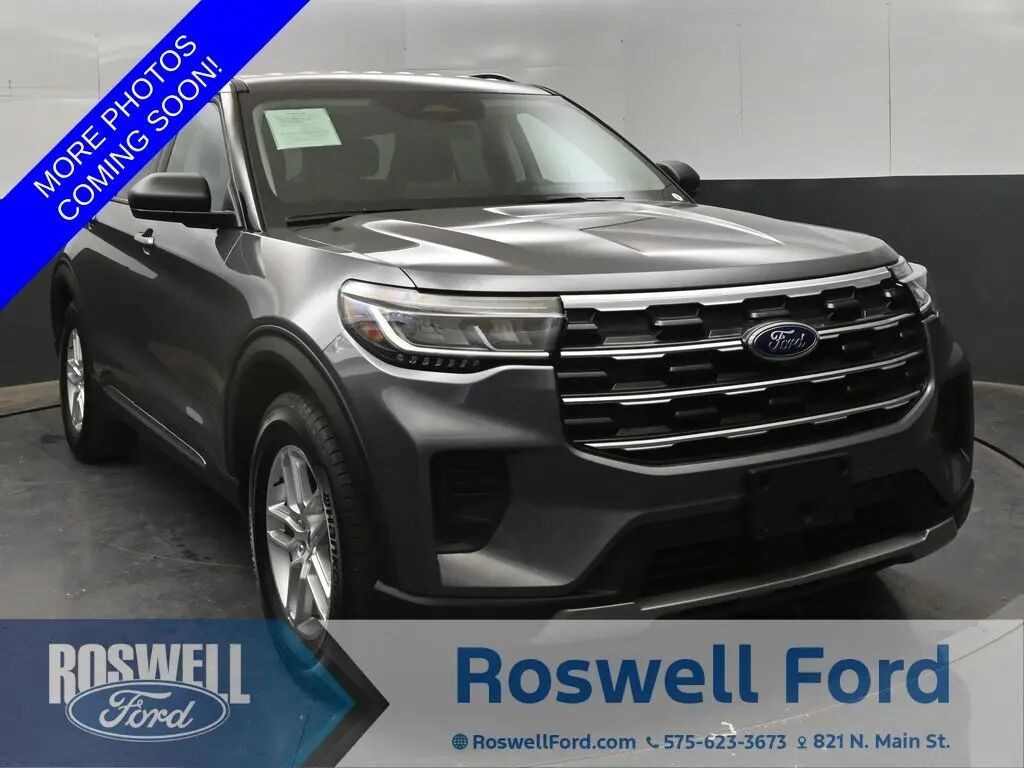 2025 Ford Explorer Active — photo 1 of 13