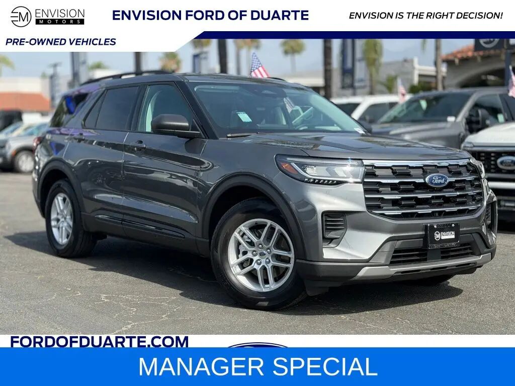 2026 Ford Explorer Active — photo 1 of 13
