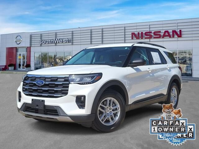 2026 Ford Explorer Active — photo 1 of 13