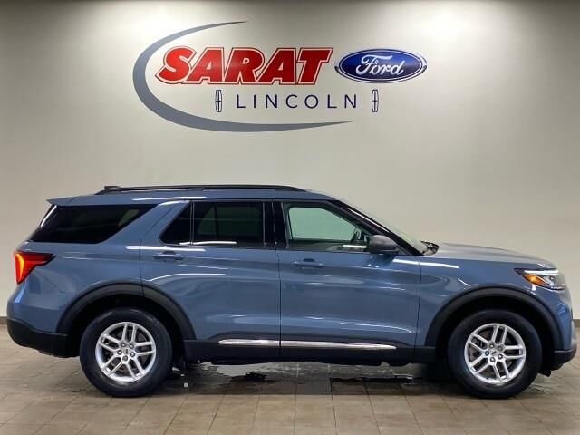 2025 Ford Explorer Active — photo 1 of 26