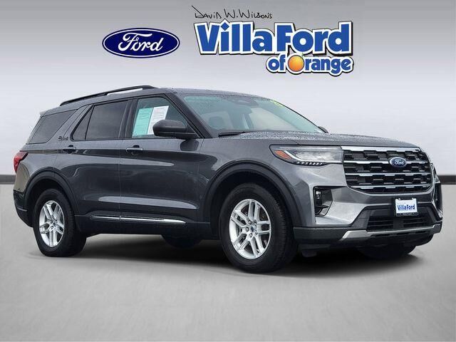 2025 Ford Explorer Active — photo 1 of 65
