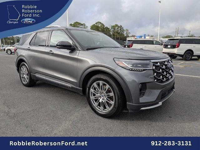 2026 Ford Explorer Platinum — photo 1 of 13