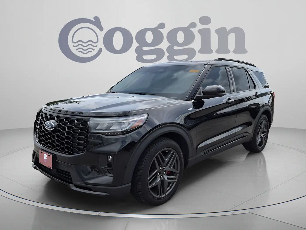 2025 Ford Explorer ST-Line — photo 1 of 13