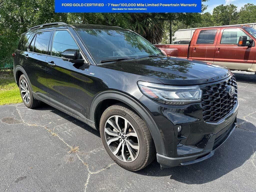 2025 Ford Explorer ST-Line — photo 1 of 11
