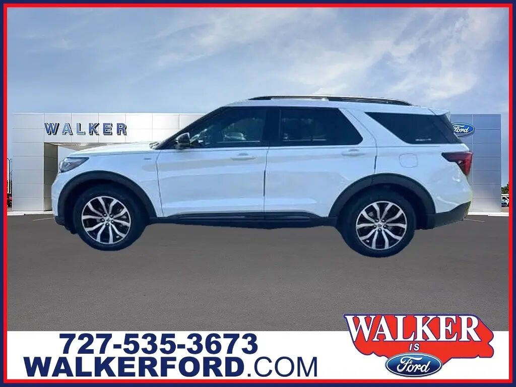 2025 Ford Explorer ST-Line — photo 1 of 13