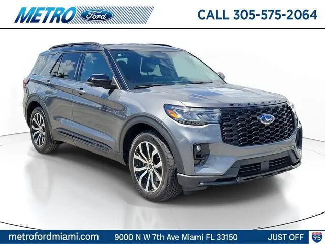 2025 Ford Explorer ST-Line