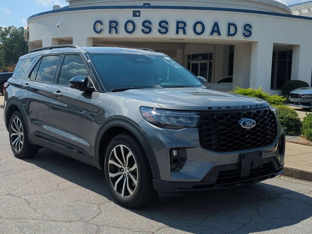 2026 Ford Explorer ST-Line — photo 1 of 13