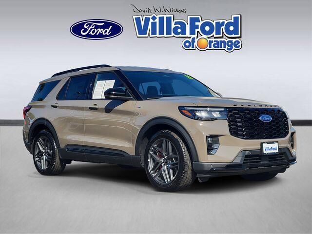 2026 Ford Explorer ST-Line — photo 1 of 65