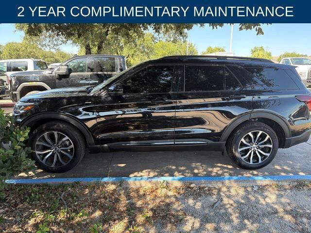 2025 Ford Explorer ST-Line — photo 1 of 26