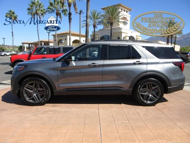 2026 Ford Explorer ST-Line — photo 1 of 26