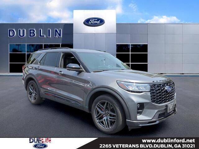 2025 Ford Explorer ST-Line — photo 1 of 13