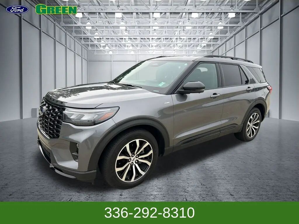 2025 Ford Explorer ST-Line — photo 1 of 45