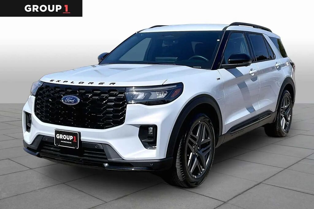 2026 Ford Explorer ST-Line — photo 1 of 13