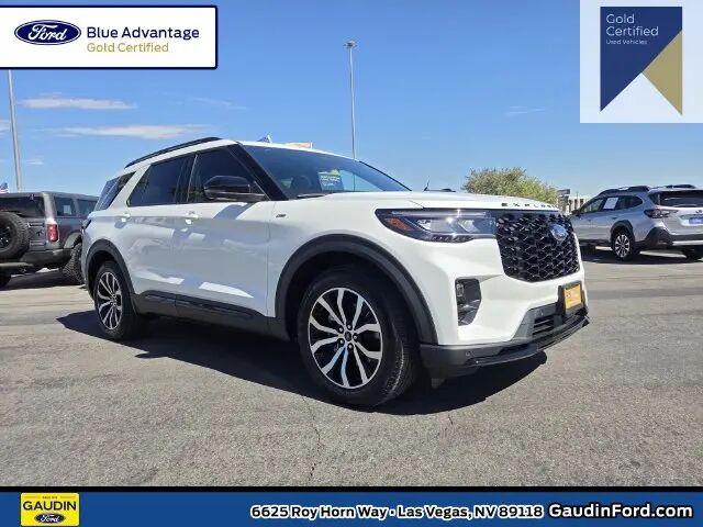 2025 Ford Explorer ST-Line