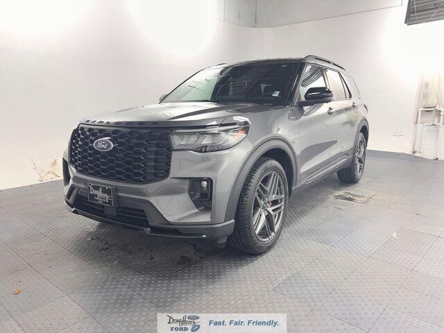 2025 Ford Explorer ST-Line — photo 1 of 26