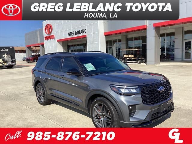 2025 Ford Explorer ST-Line — photo 1 of 13