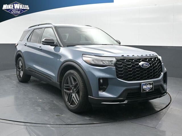 2025 Ford Explorer ST-Line — photo 1 of 13