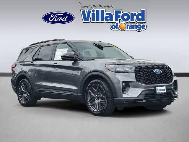 2026 Ford Explorer ST-Line — photo 1 of 65