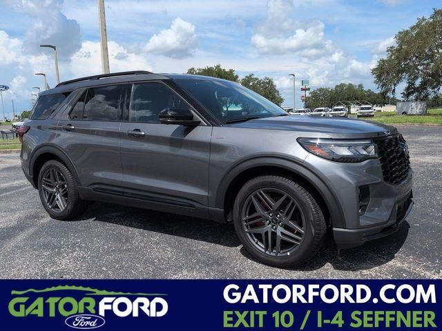 2026 Ford Explorer ST-Line — photo 1 of 39