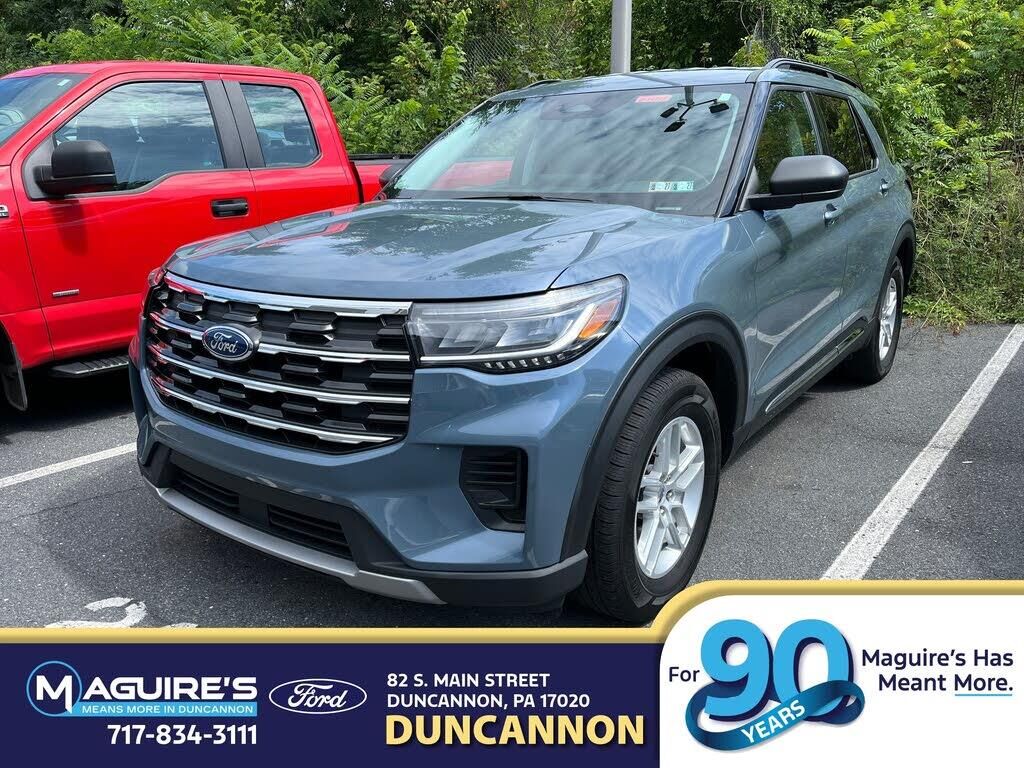 2025 Ford Explorer Active — photo 1 of 13
