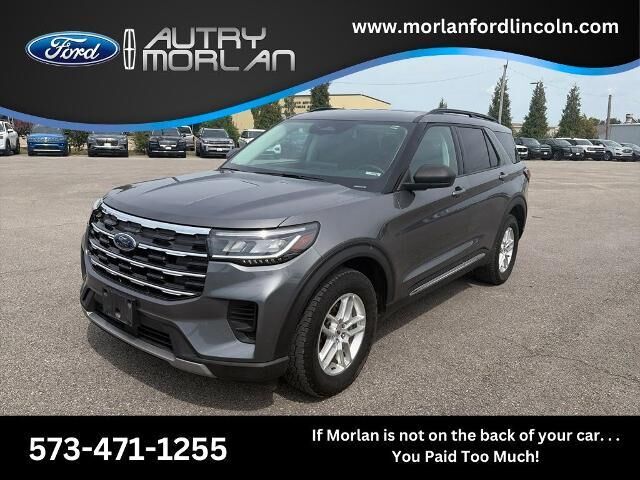 2025 Ford Explorer Active — photo 1 of 13