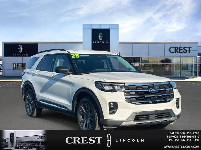 2025 Ford Explorer Active — photo 1 of 26