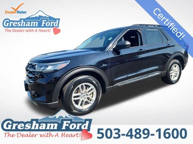 2025 Ford Explorer Active — photo 1 of 26
