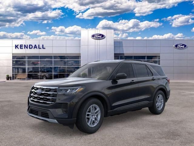 2026 Ford Explorer Active — photo 1 of 13