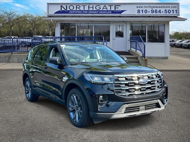 2026 Ford Explorer Active — photo 1 of 26