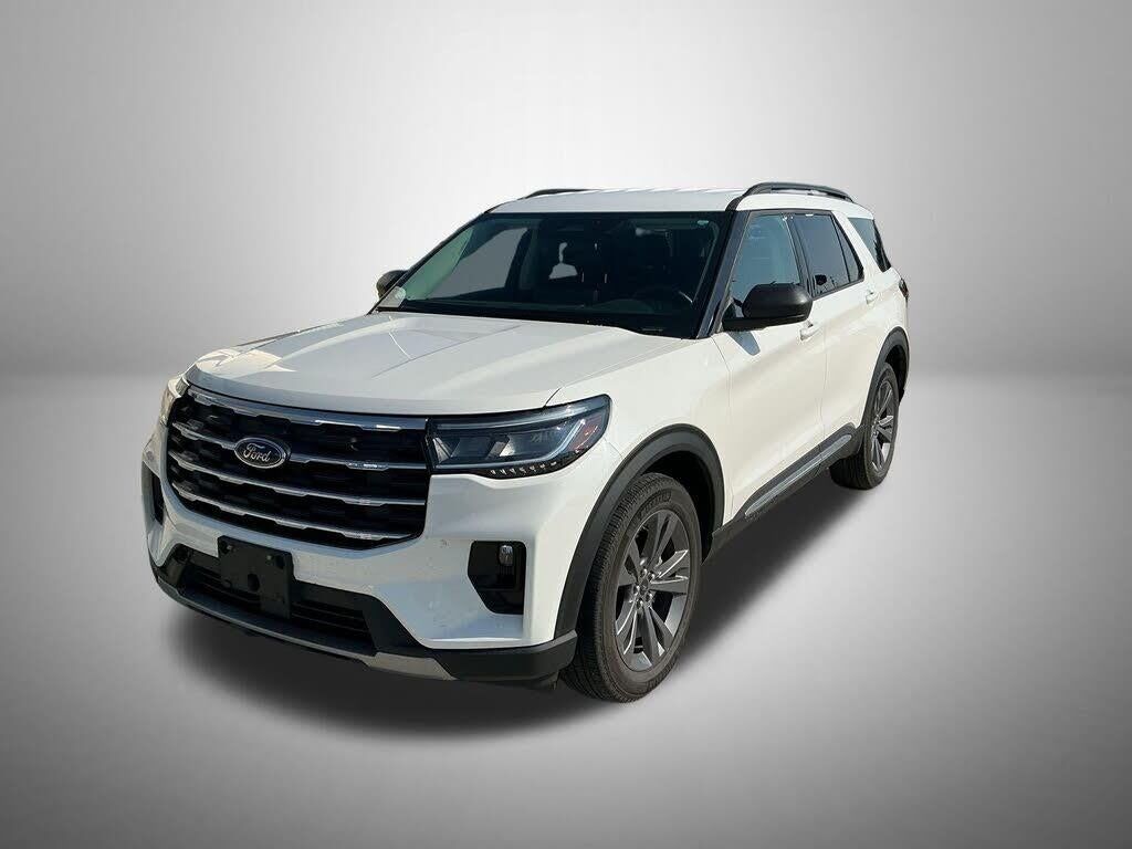 2025 Ford Explorer Active — photo 1 of 1
