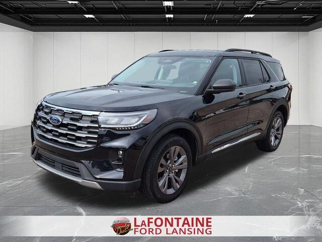 2025 Ford Explorer Active — photo 1 of 26
